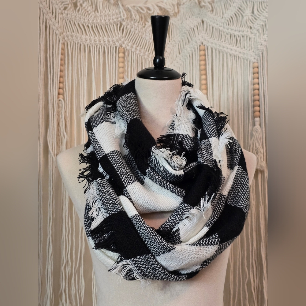 Scarf - Picture 5 of 5